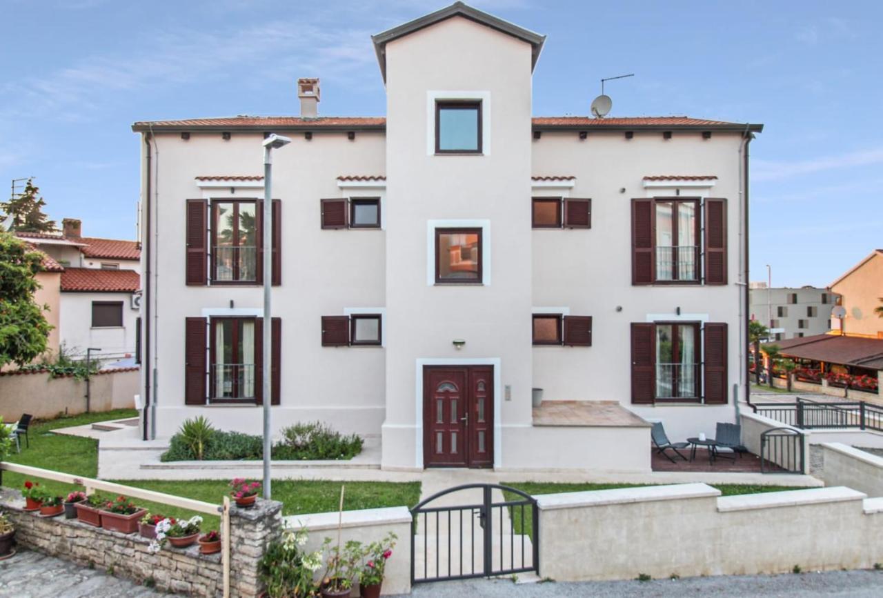 Apartments Villa Alba Пореч Екстер'єр фото