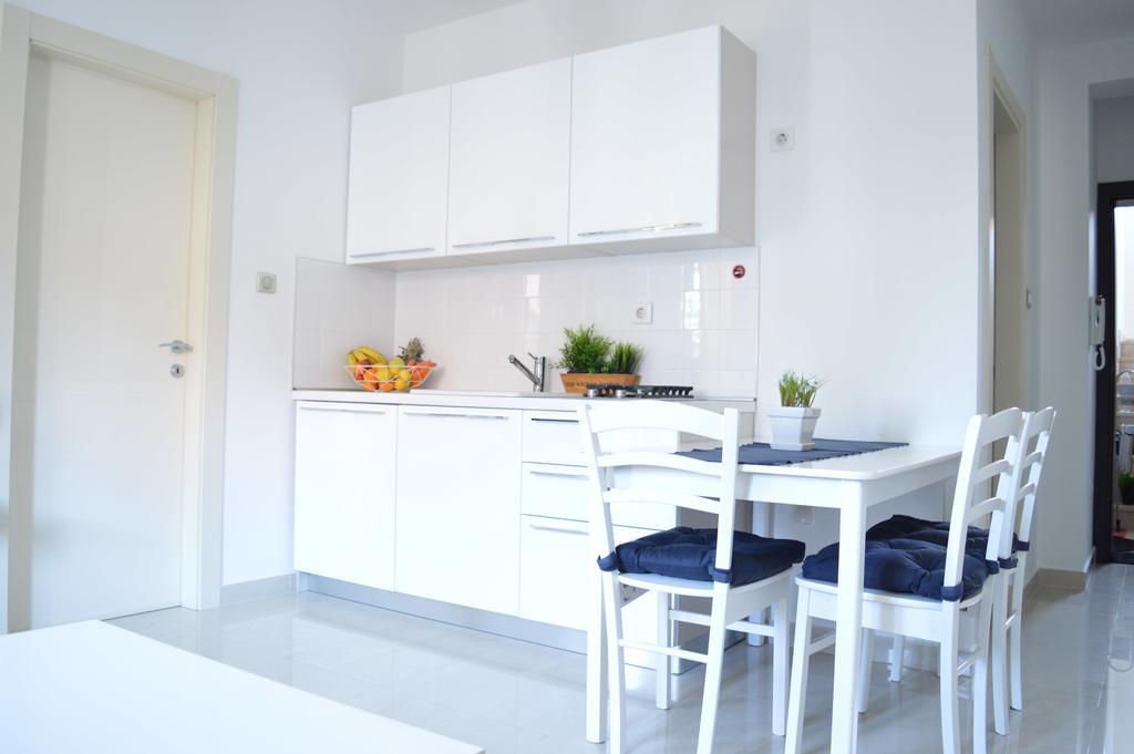 Apartments Villa Alba Пореч Екстер'єр фото