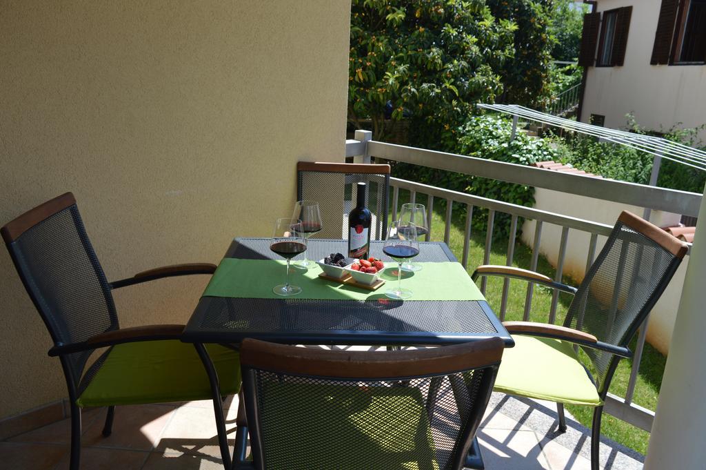 Apartments Villa Alba Пореч Екстер'єр фото