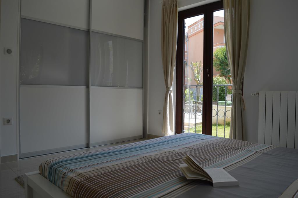 Apartments Villa Alba Пореч Екстер'єр фото