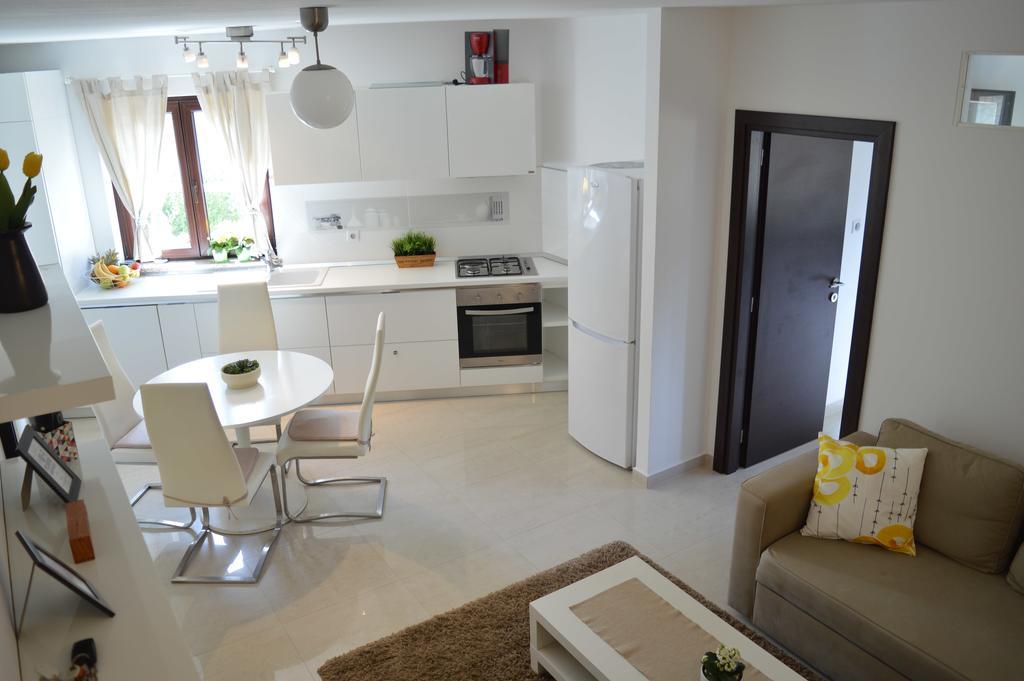 Apartments Villa Alba Пореч Екстер'єр фото