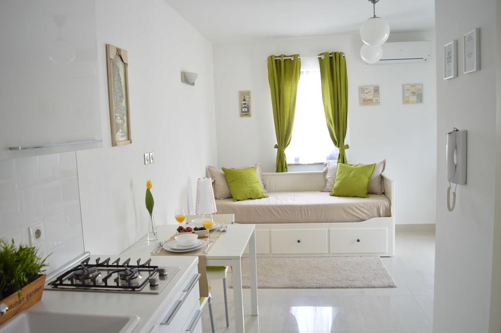 Apartments Villa Alba Пореч Екстер'єр фото